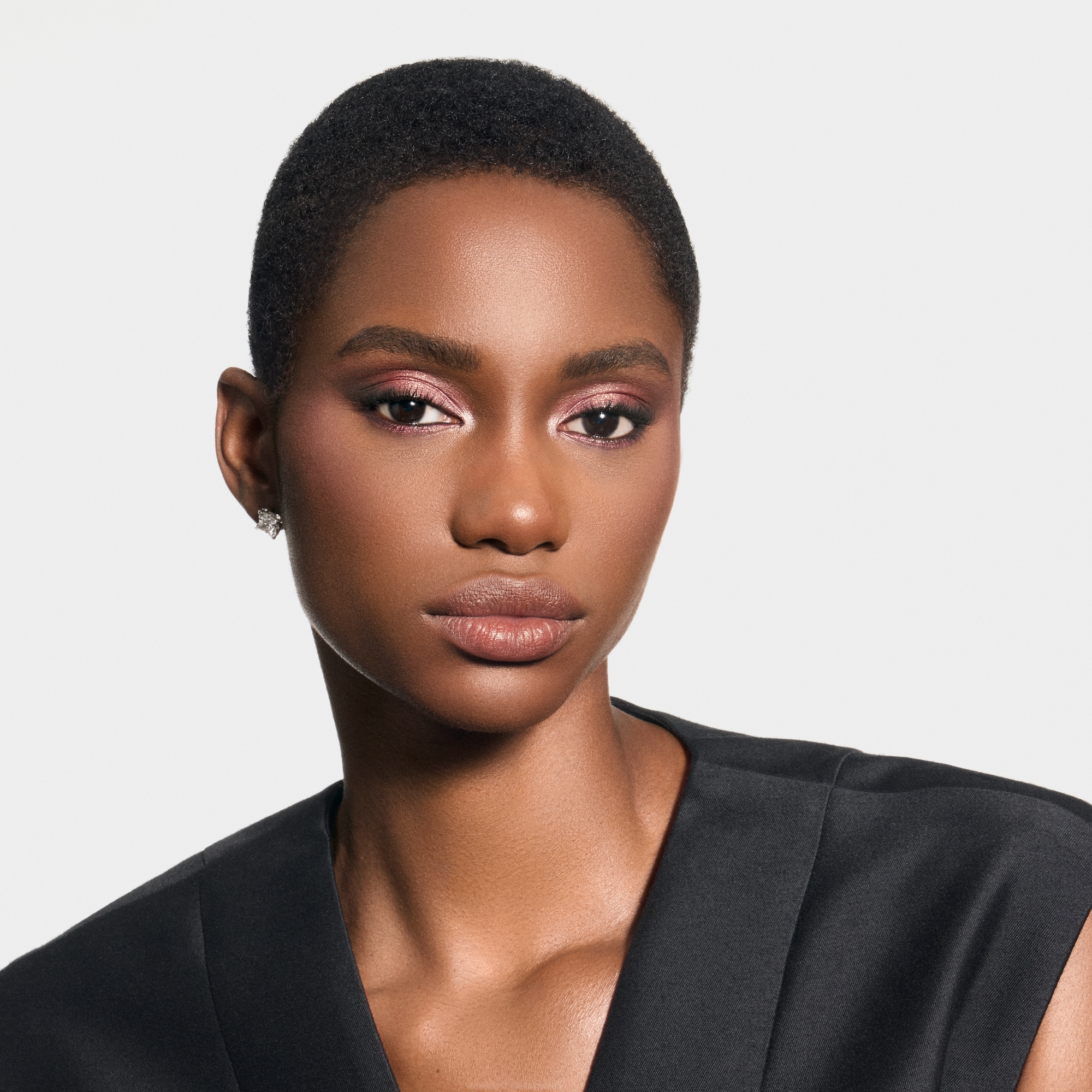 LOUIS VUITTON 　LV OMBRES Louis Vuitton Beauty LV Ombres - Eyeshadow Palette - BeautyVelle